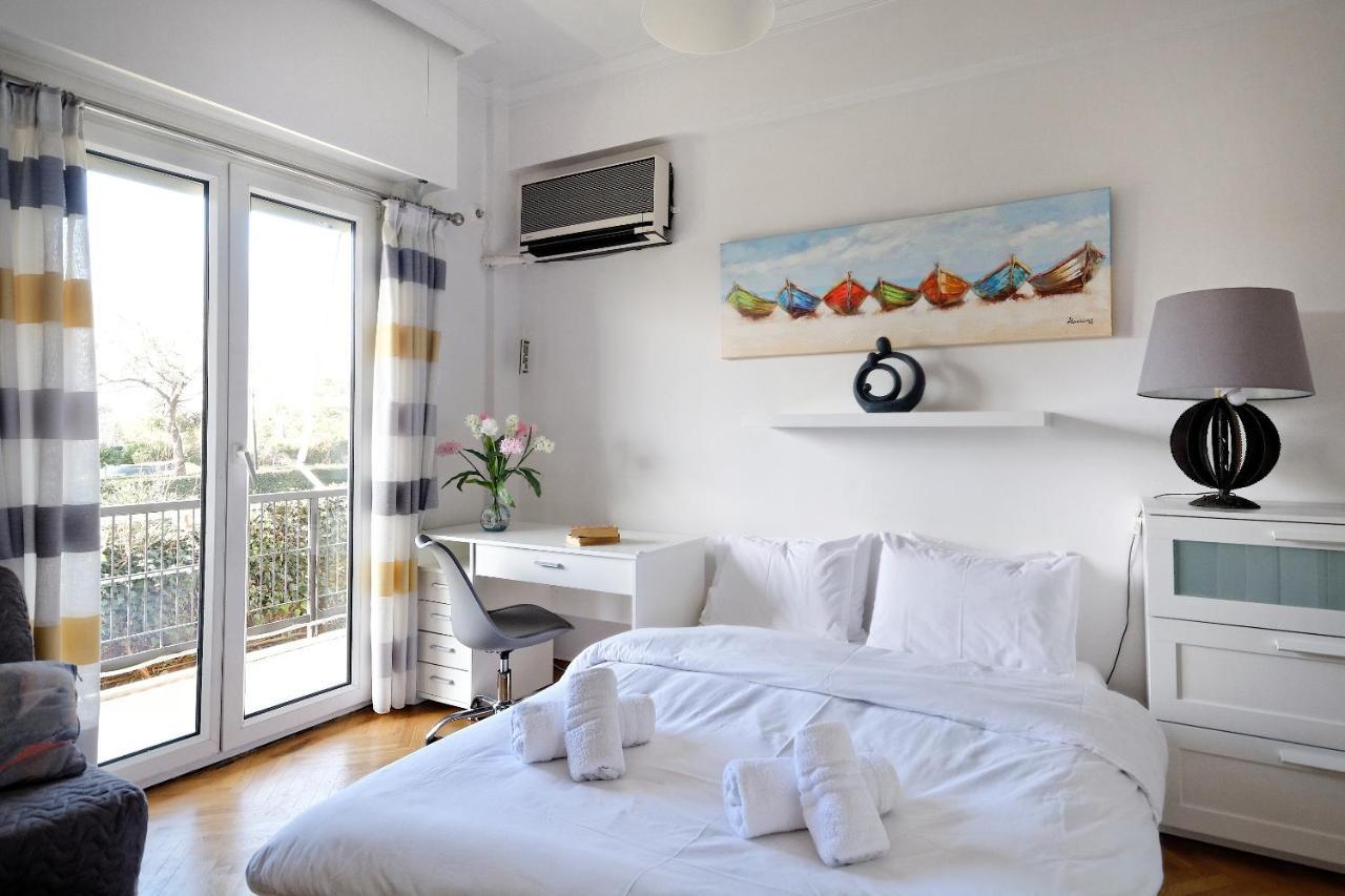 Glyfada Breeze Apartments Atenas Exterior foto